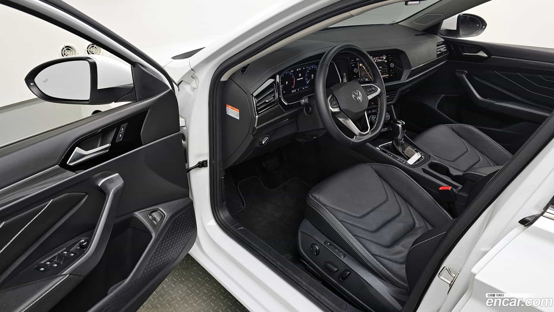 Jetta Volkswagen 2024.10-INNER-010