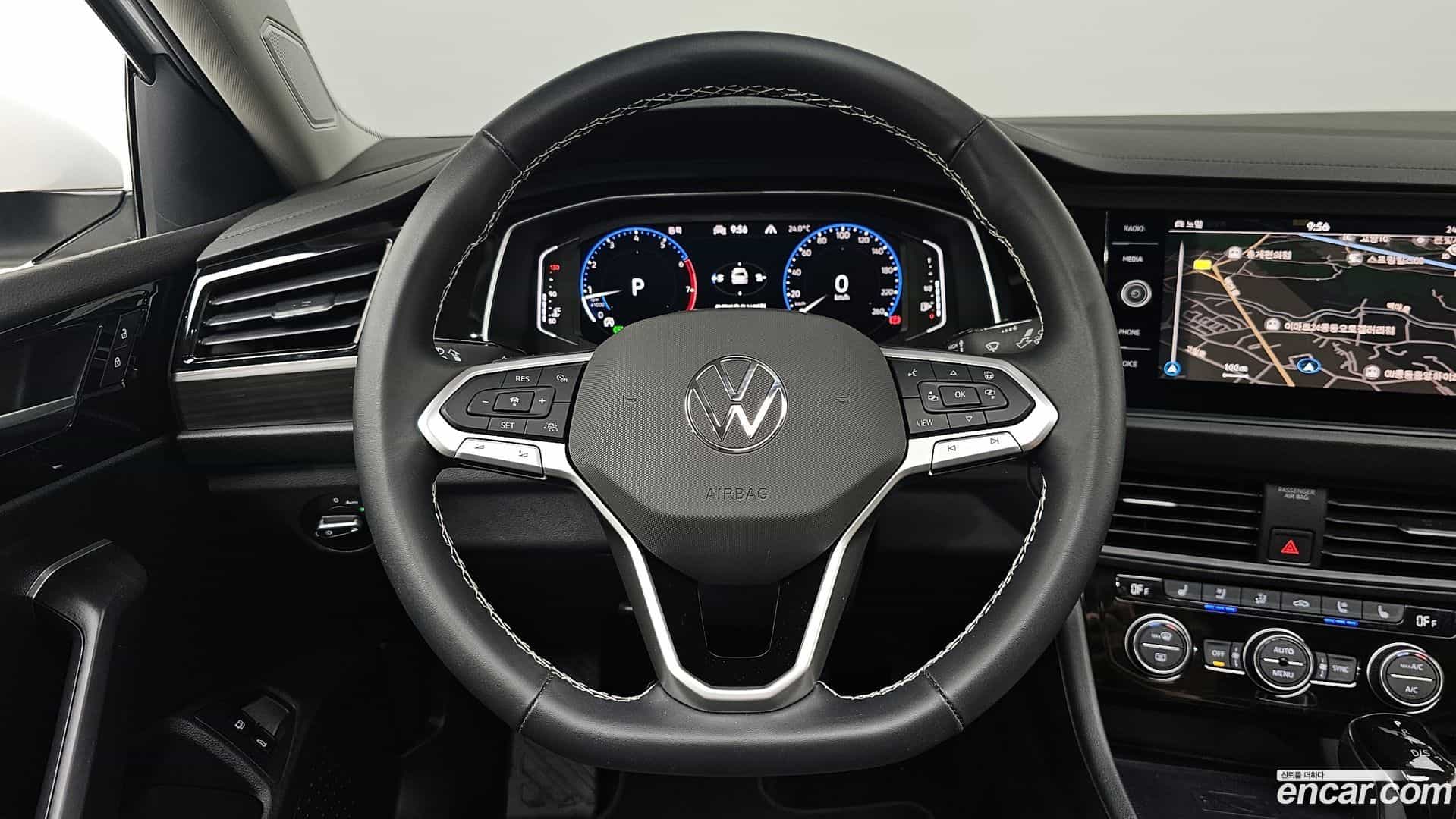 Jetta Volkswagen 2024.10-OPTION-017