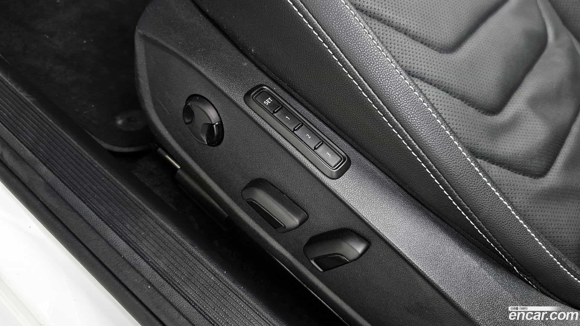 Jetta Volkswagen 2024.10-OPTION-020