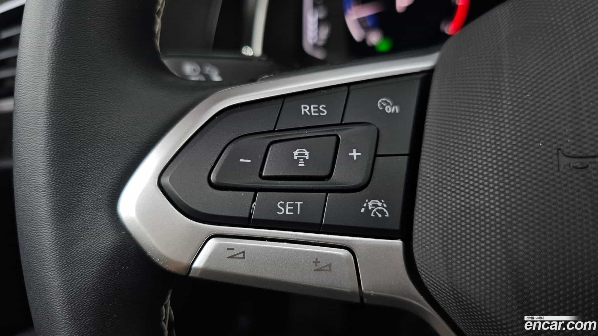 Jetta Volkswagen 2024.10-OPTION-022