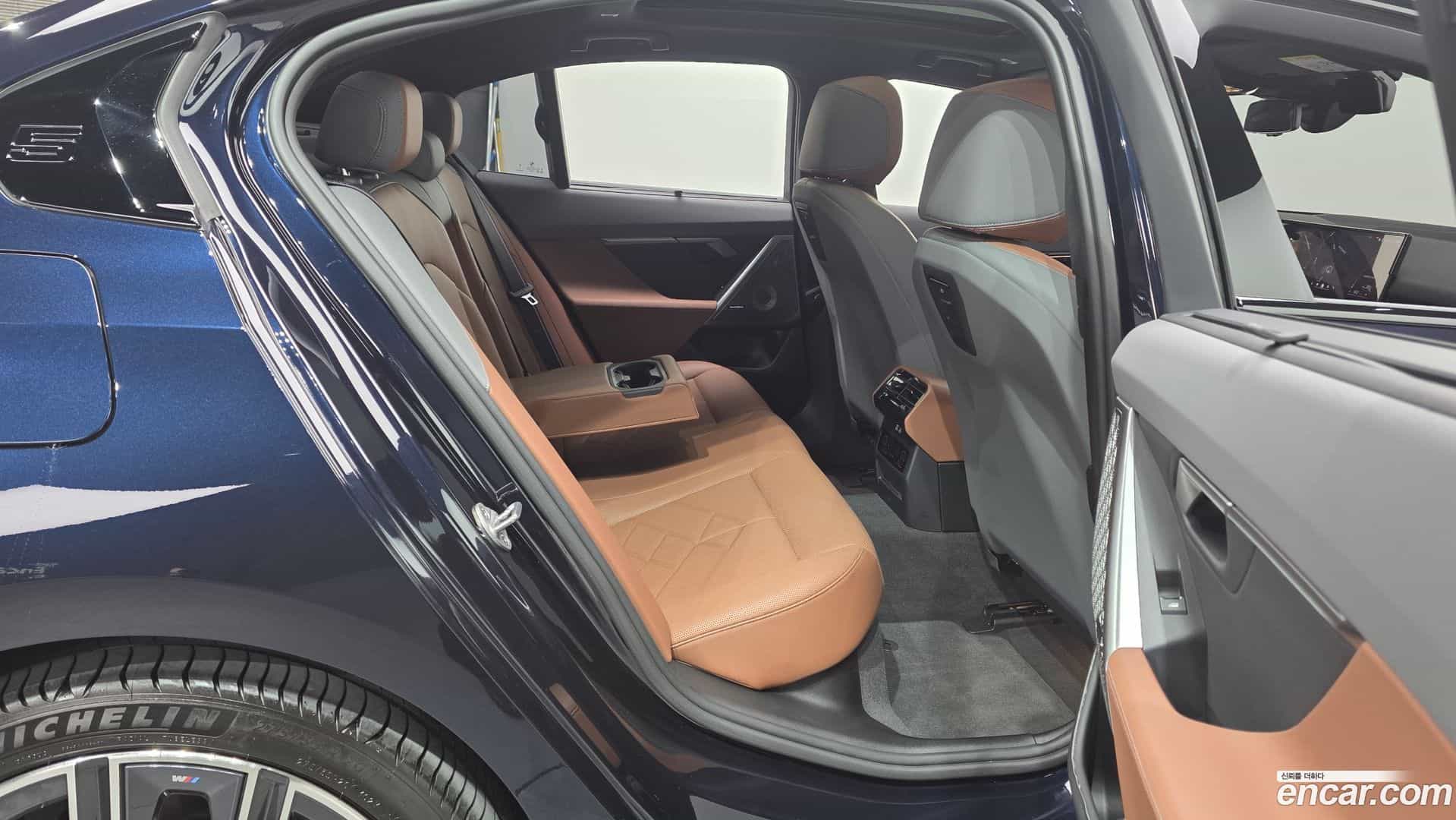 i5 BMW 2023.8-OPTION-015