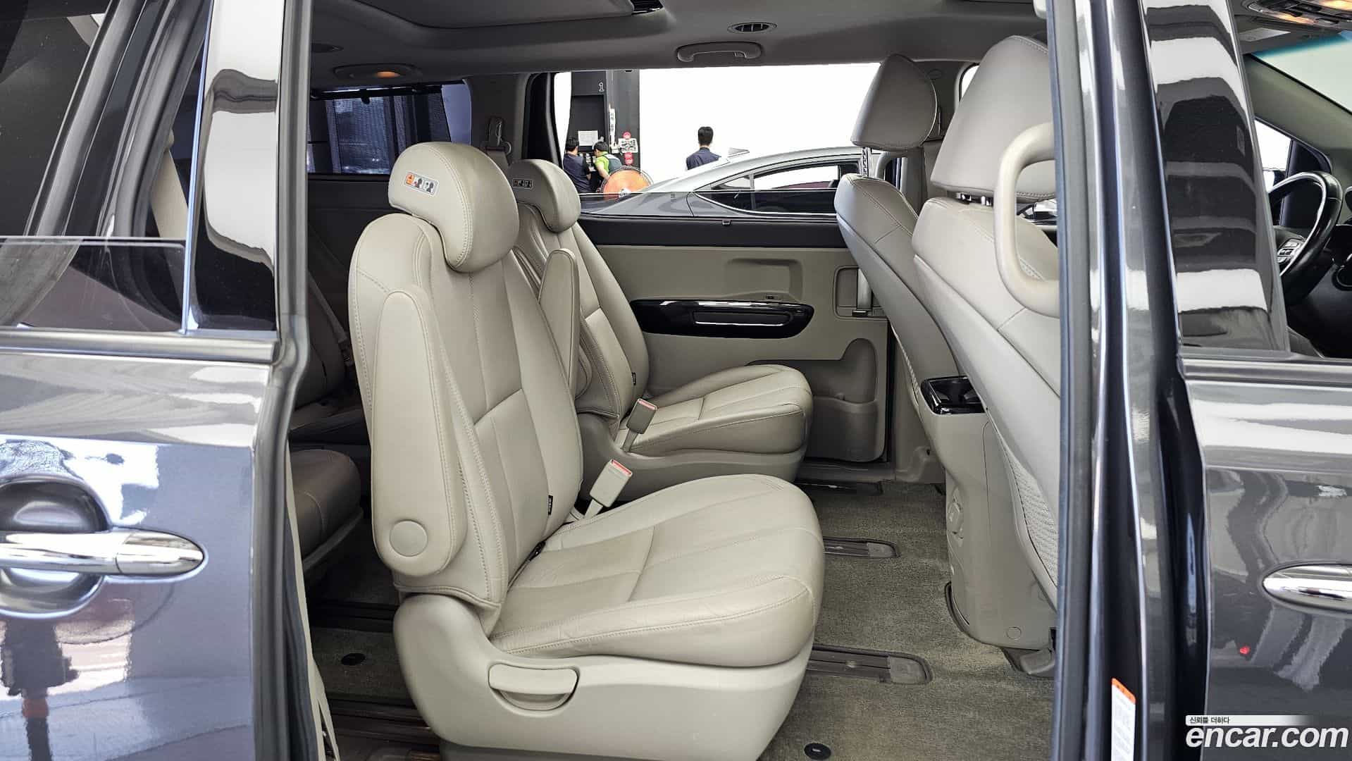 Canival Kia 2018.1-OPTION-016