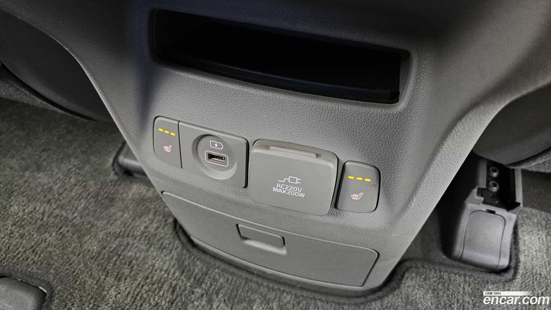 Canival Kia 2018.1-OPTION-023