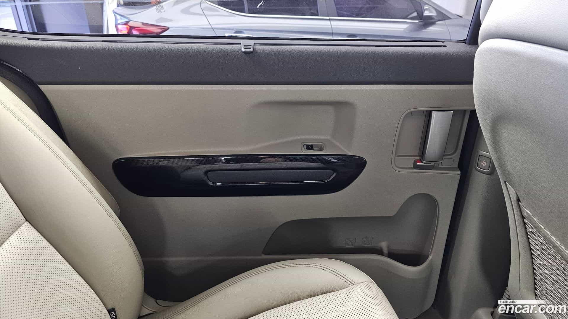 Canival Kia 2018.1-INNER-035