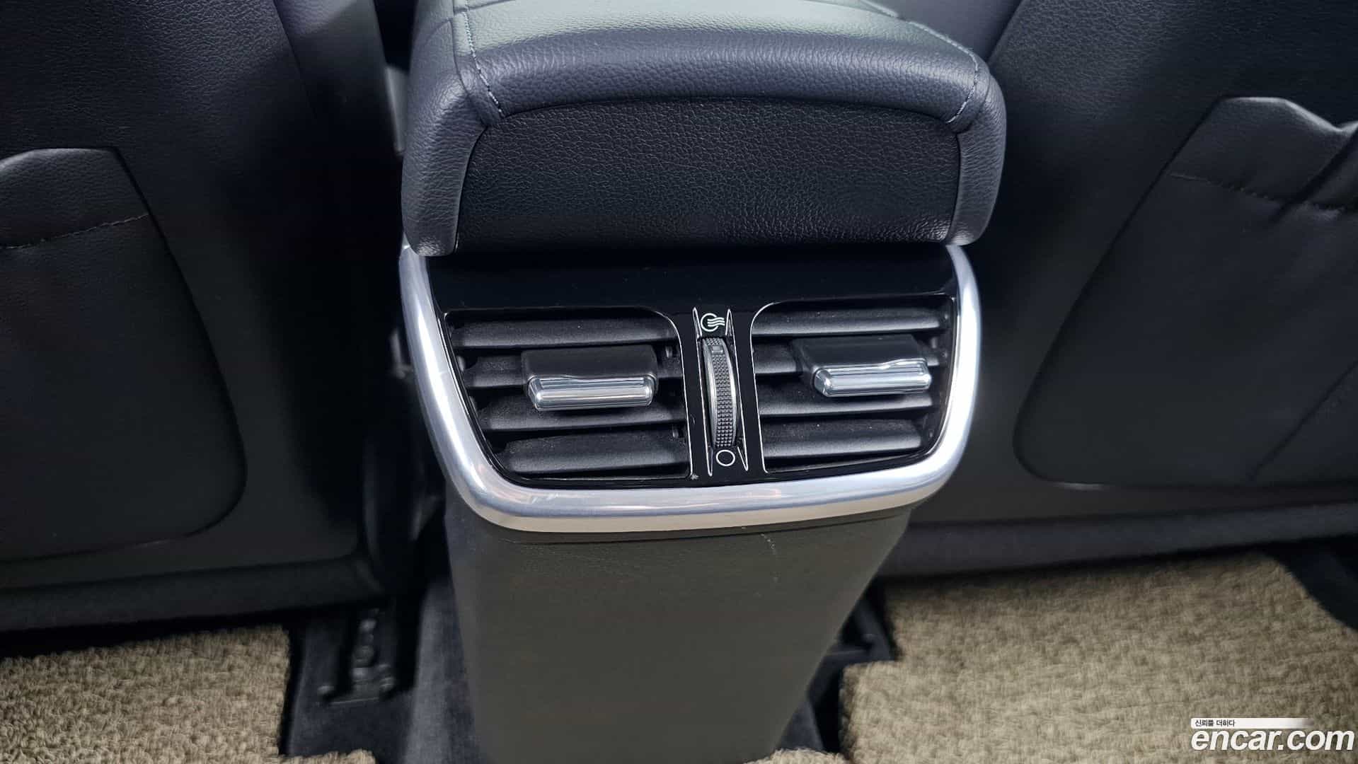 Grandeur Hyundai 2022.5-OPTION-023
