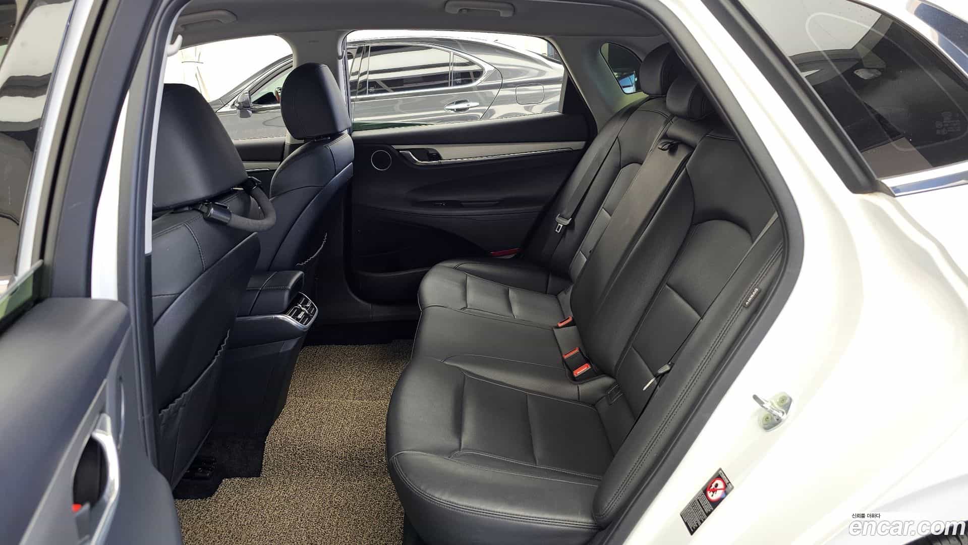 Grandeur Hyundai 2022.5-INNER-036