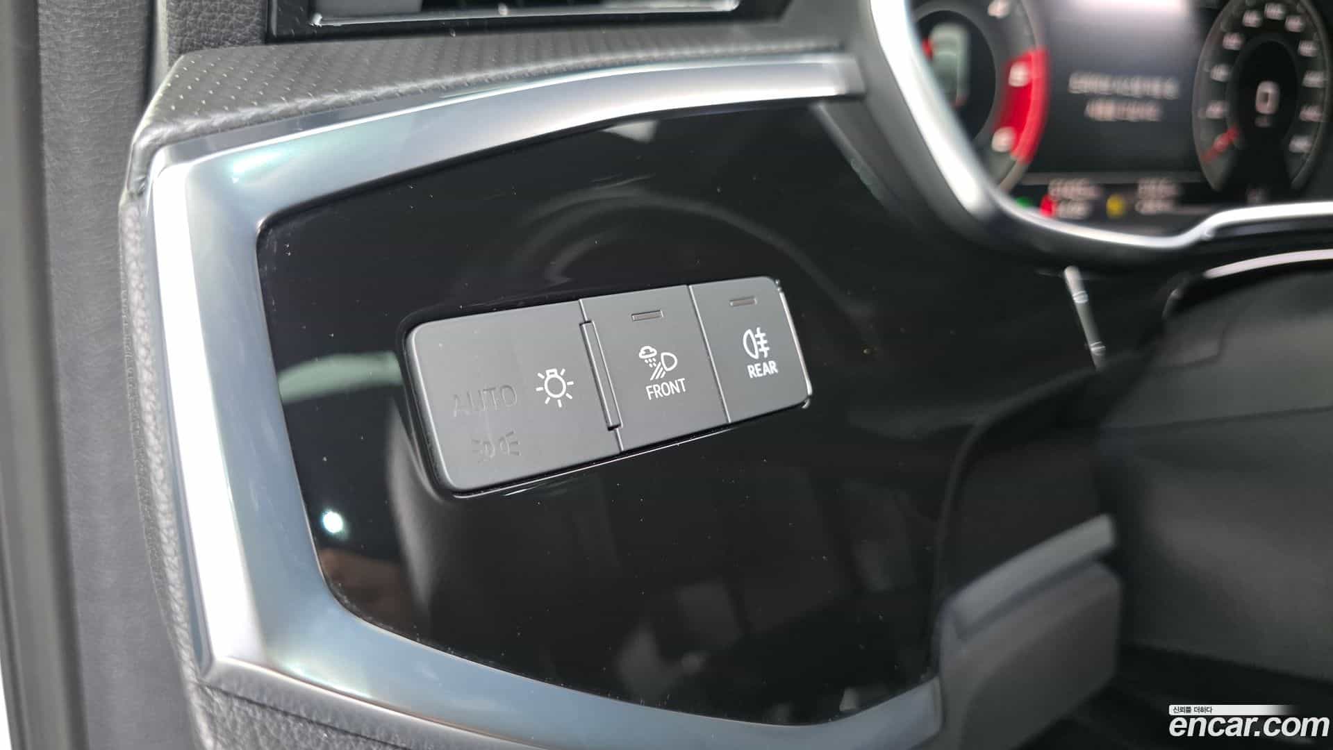 Q3 Audi 2023.0-OPTION-017