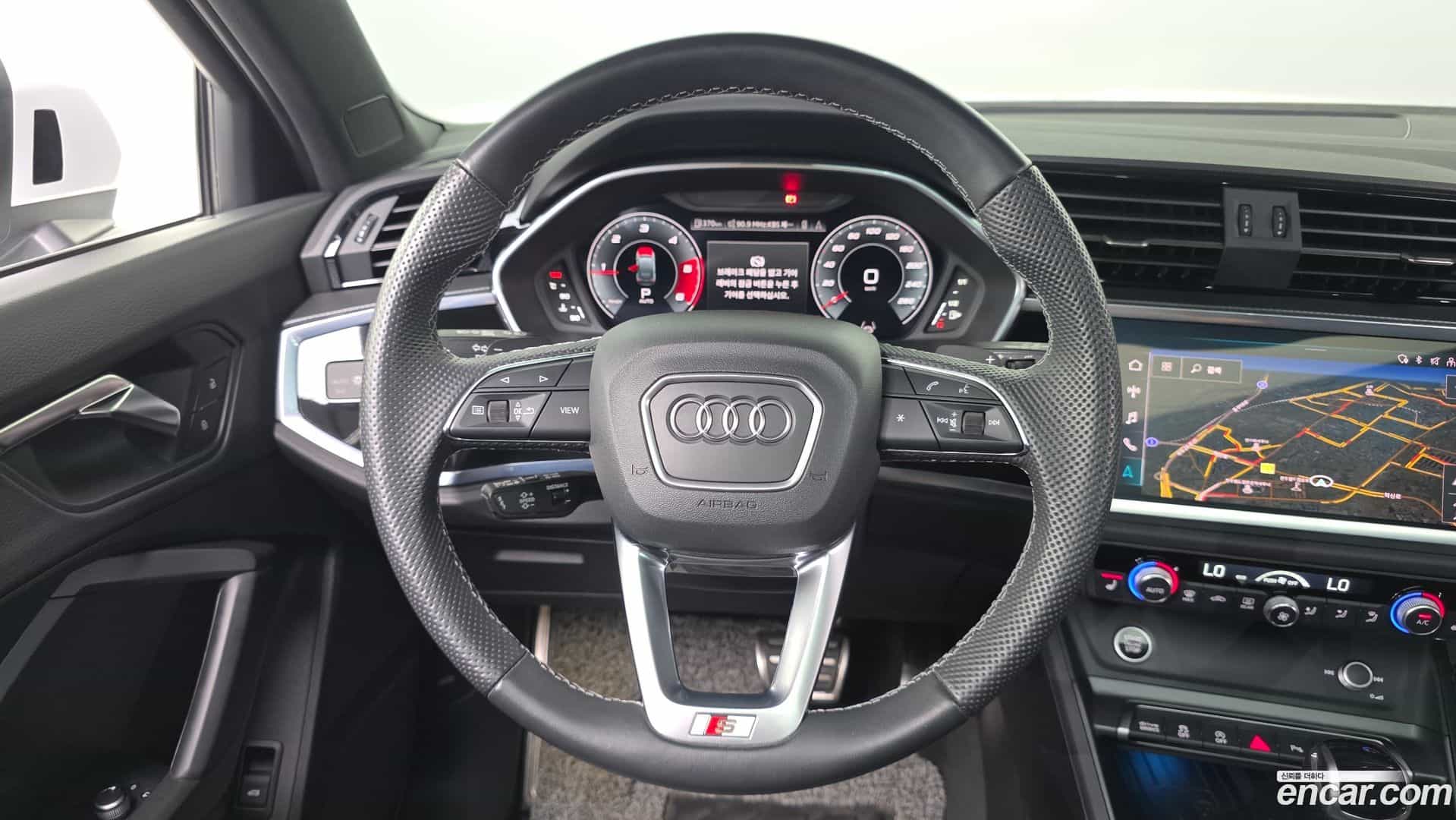 Q3 Audi 2023.0-OPTION-018