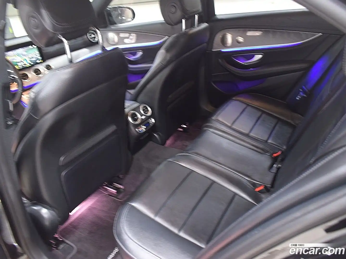 E-Class Mercedes-Benz 2023.4-OUTER-004