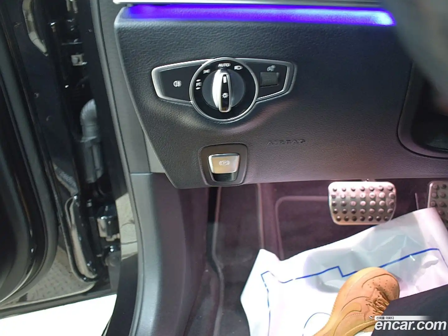 E-Class Mercedes-Benz 2023.4-INNER-010