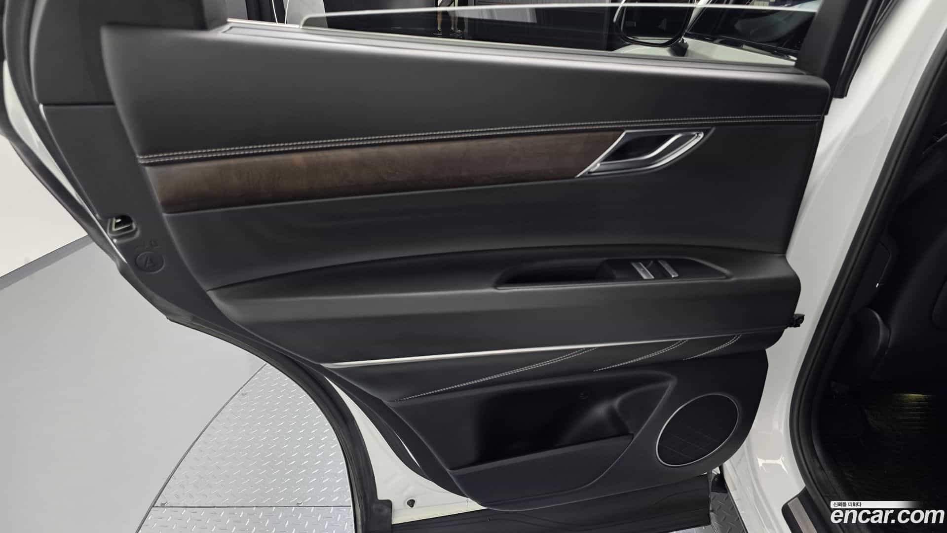 GV80 Genesis 2021.3-INNER-035