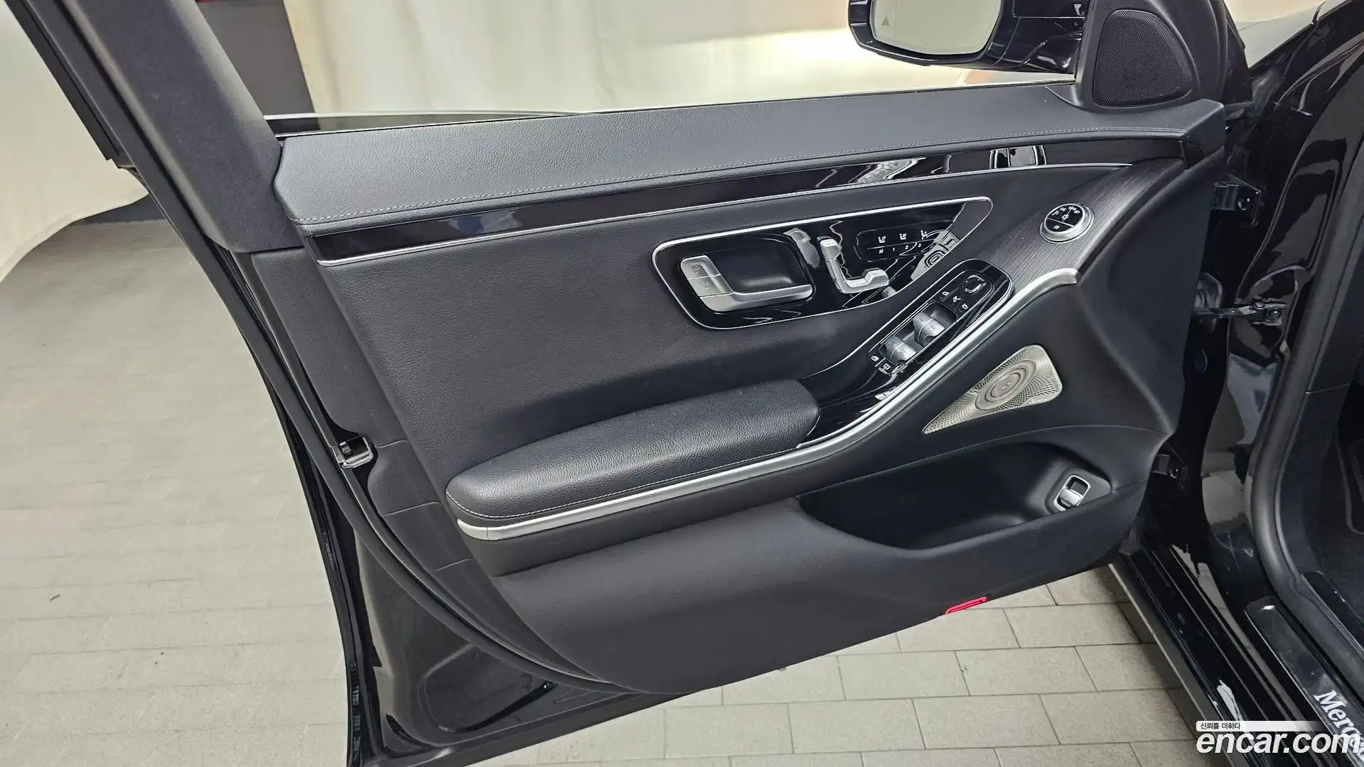 S-Class Mercedes-Benz 2021.4-INNER-034