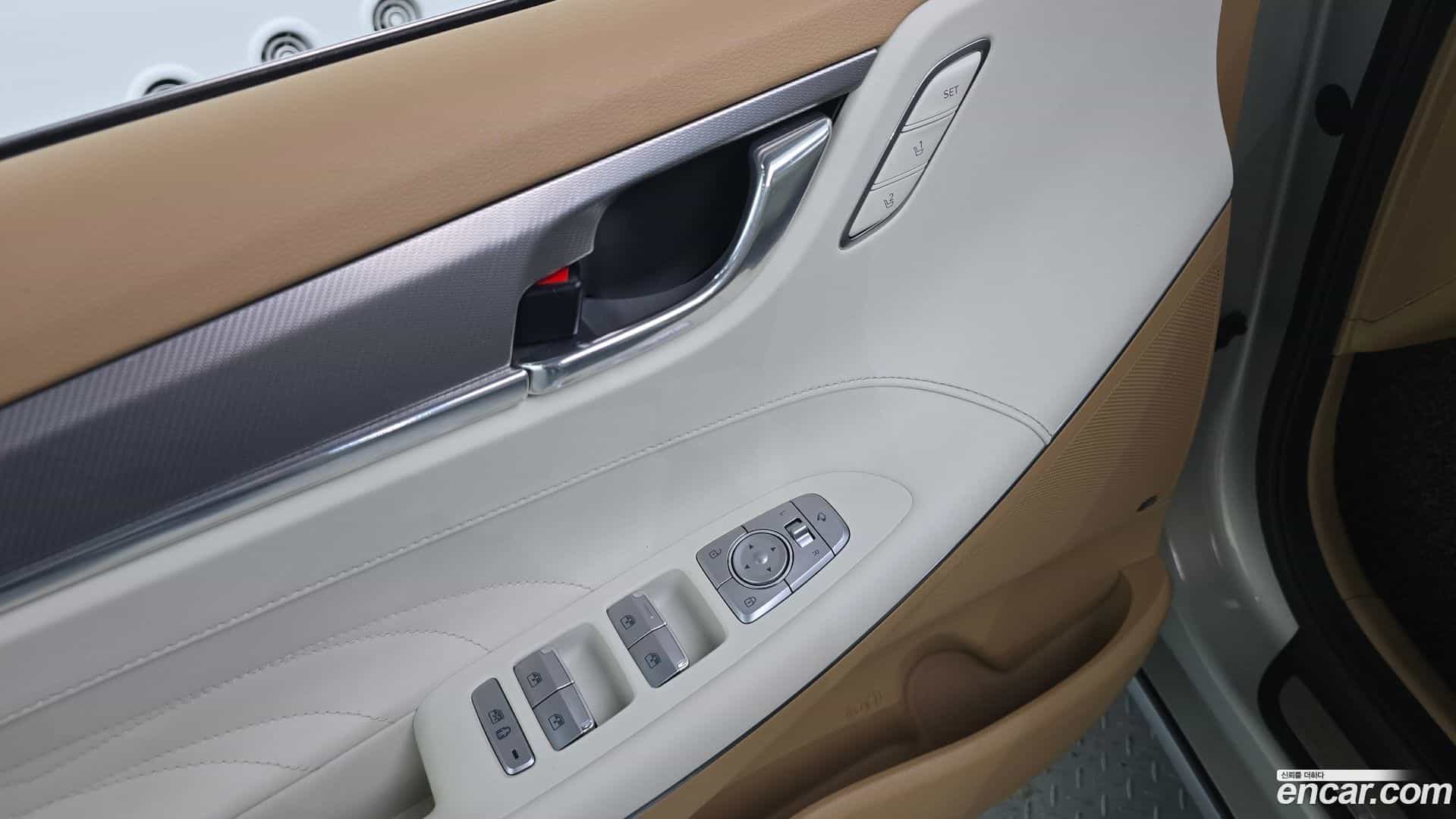 Grandeur Hyundai 2021.6-OPTION-041