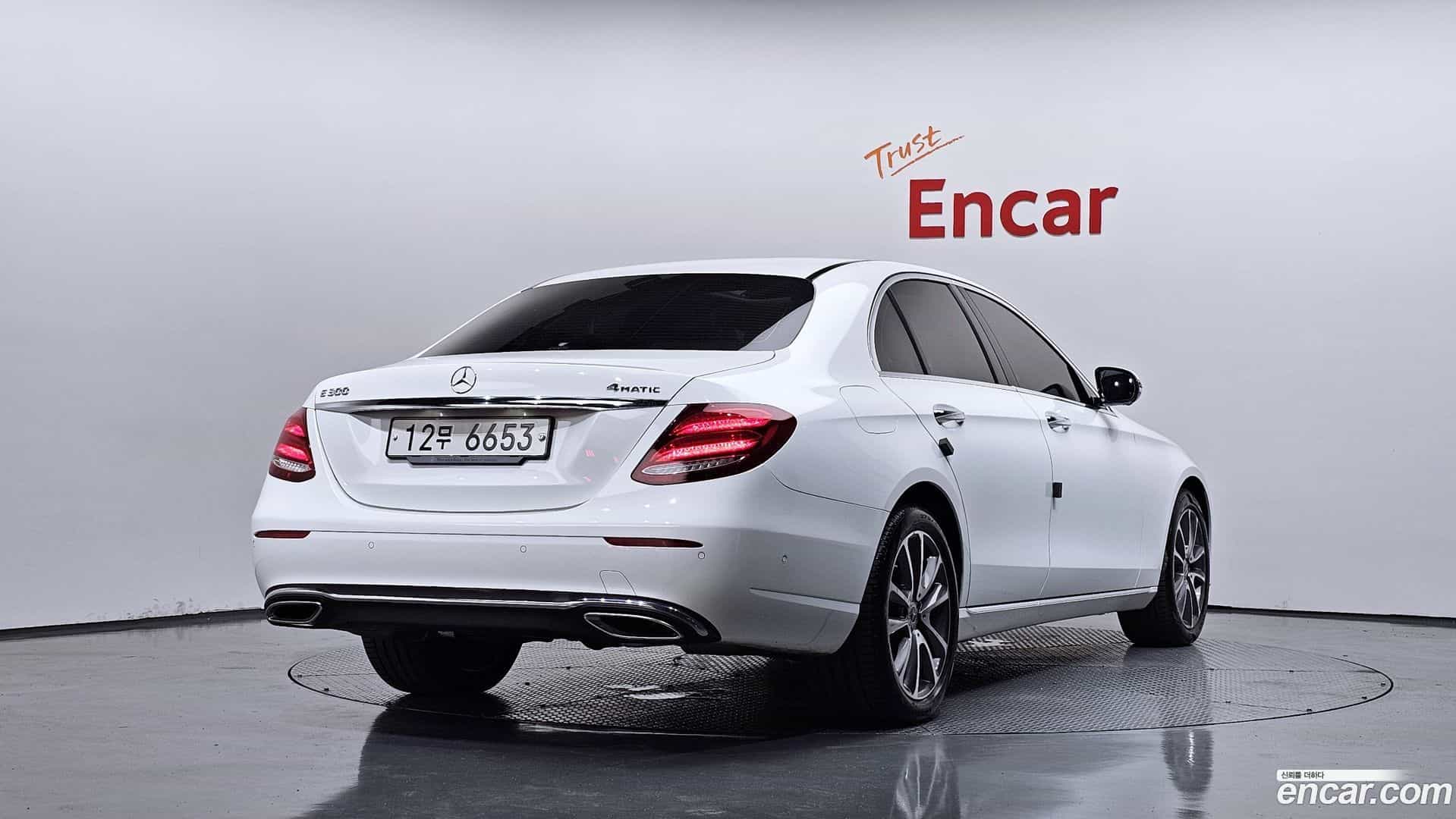 E-Class Mercedes-Benz 2018.9-OUTER-002
