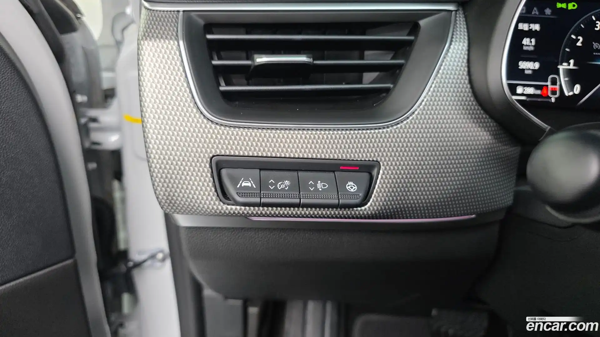 XM3 Renault Korea 2023.0-OPTION-016