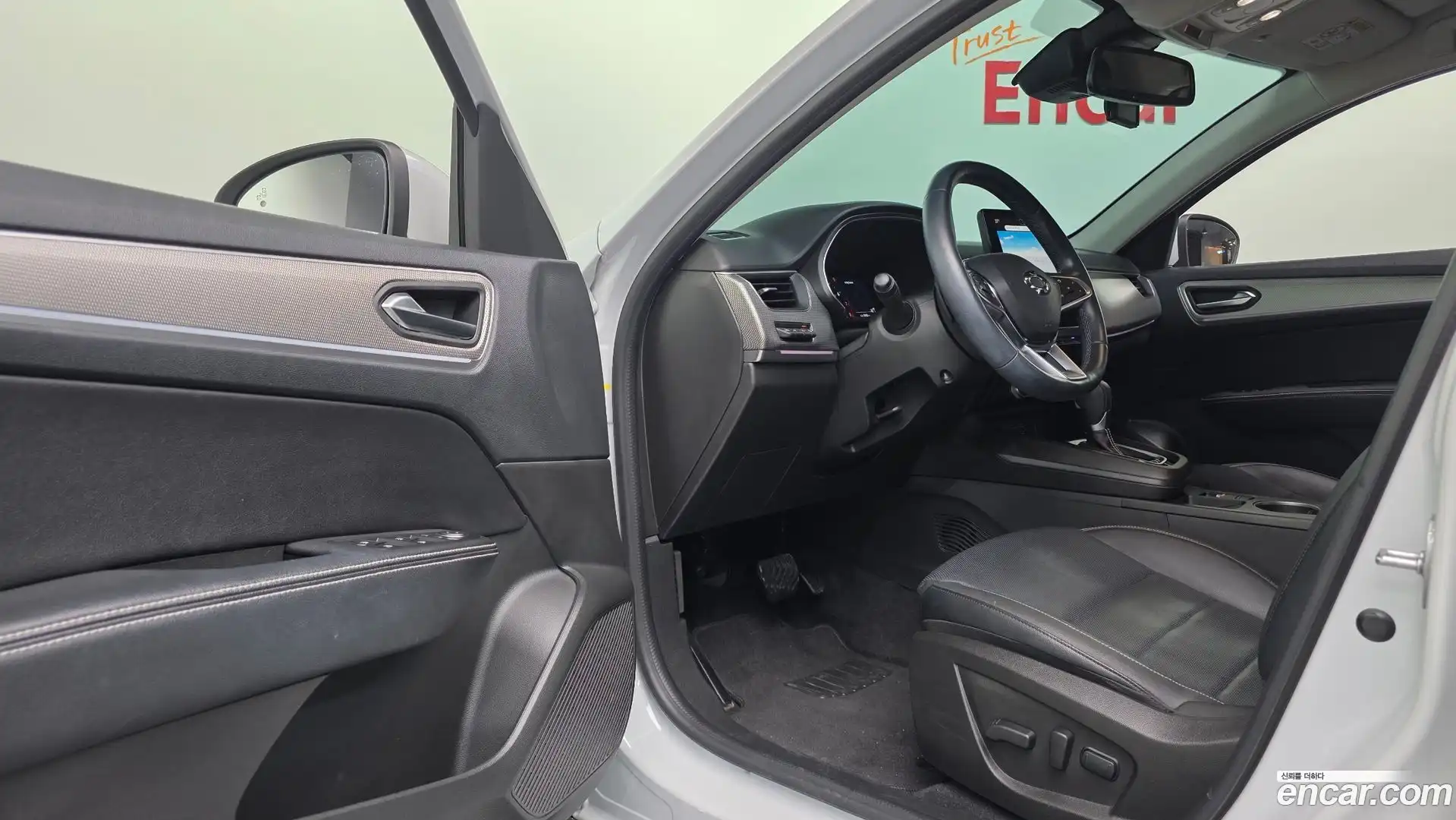 XM3 Renault Korea 2023.0-INNER-036