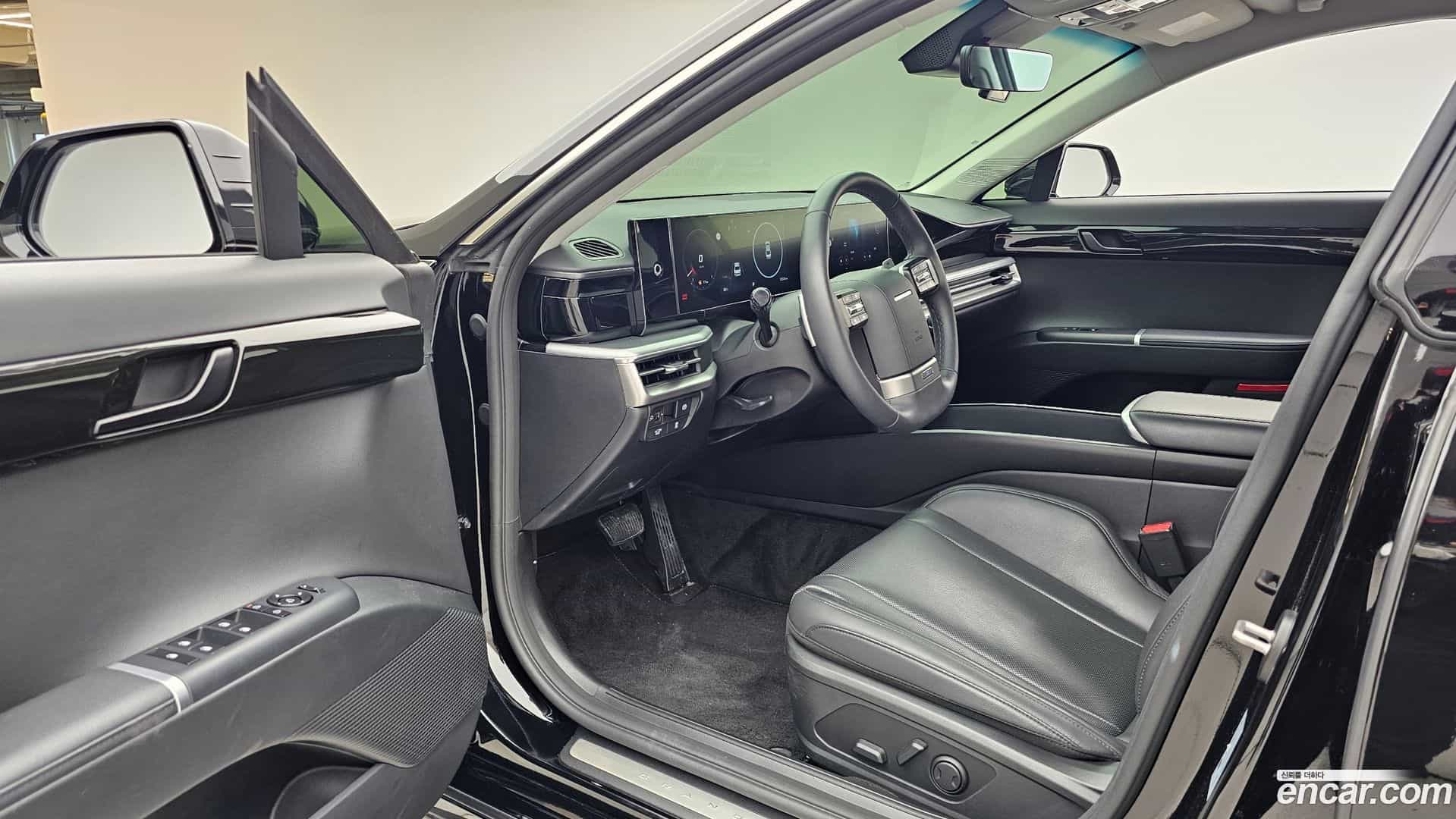 Grandeur Hyundai 2024.2-INNER-010