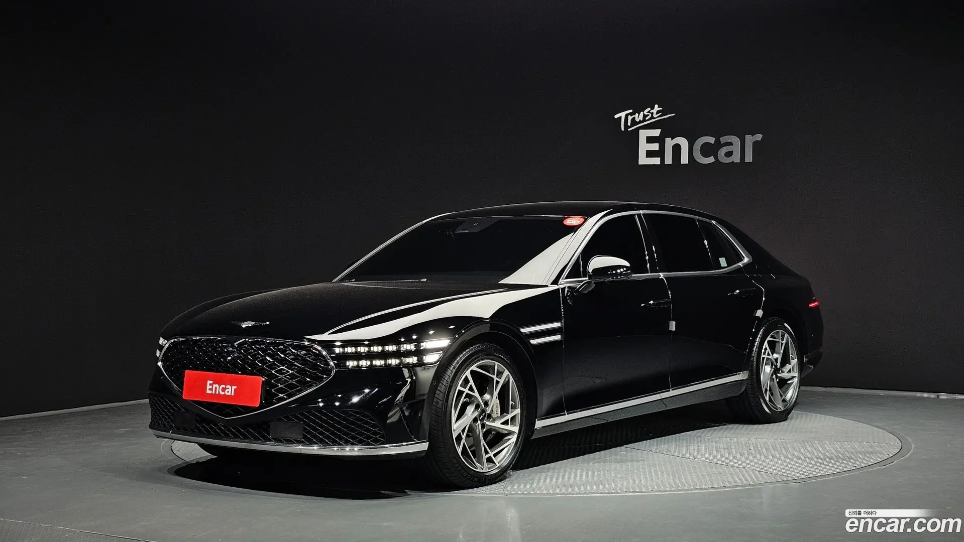 Main__Slider__Photo:G90 Genesis 2022.6-0