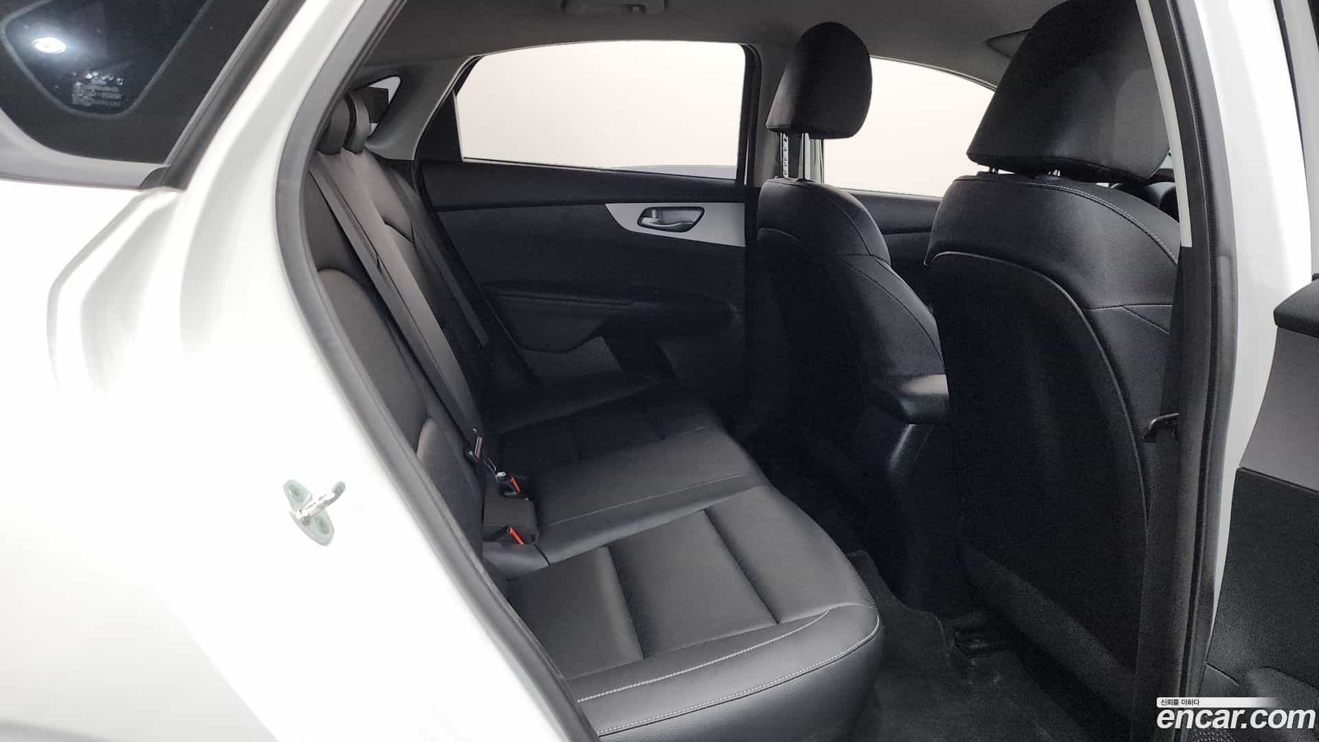 K3 Kia 2022.3-OPTION-021