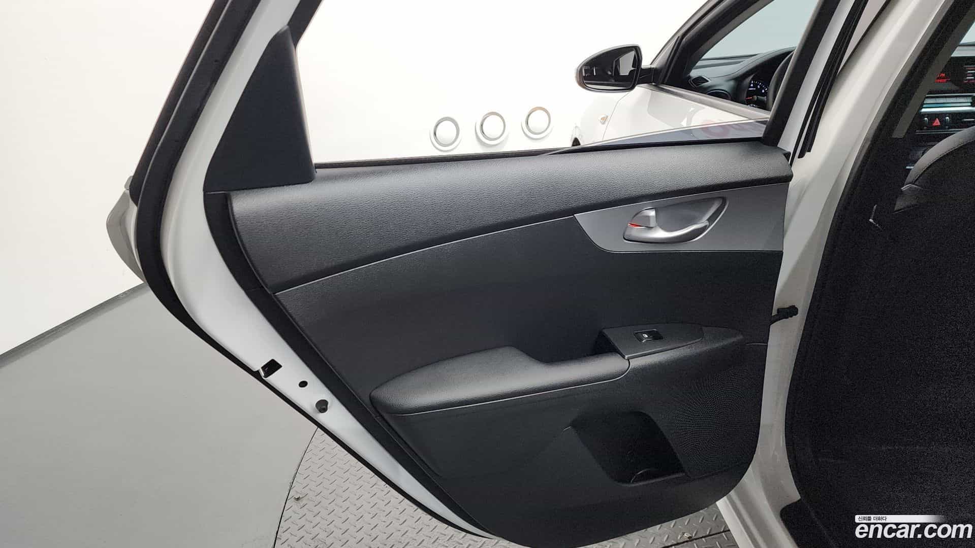 K3 Kia 2022.3-INNER-035