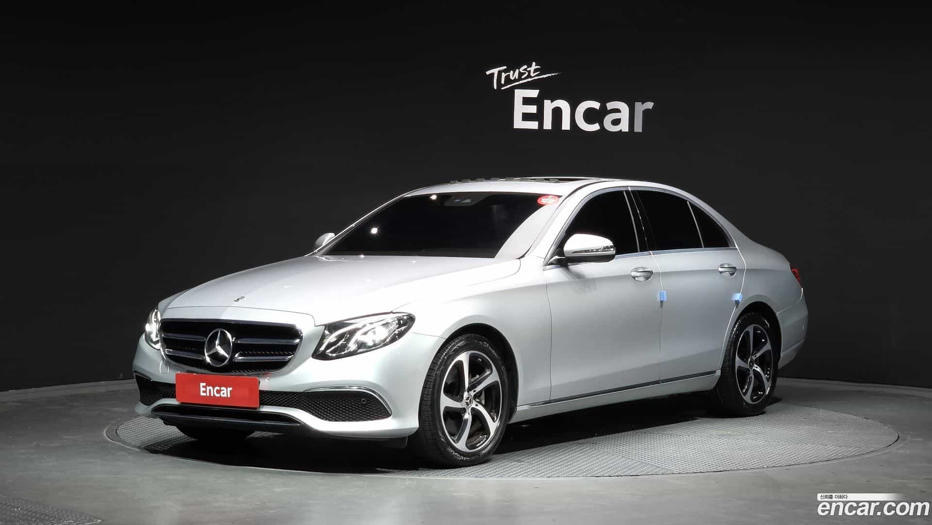 E-Class Mercedes-Benz 2020.4-OUTER-001
