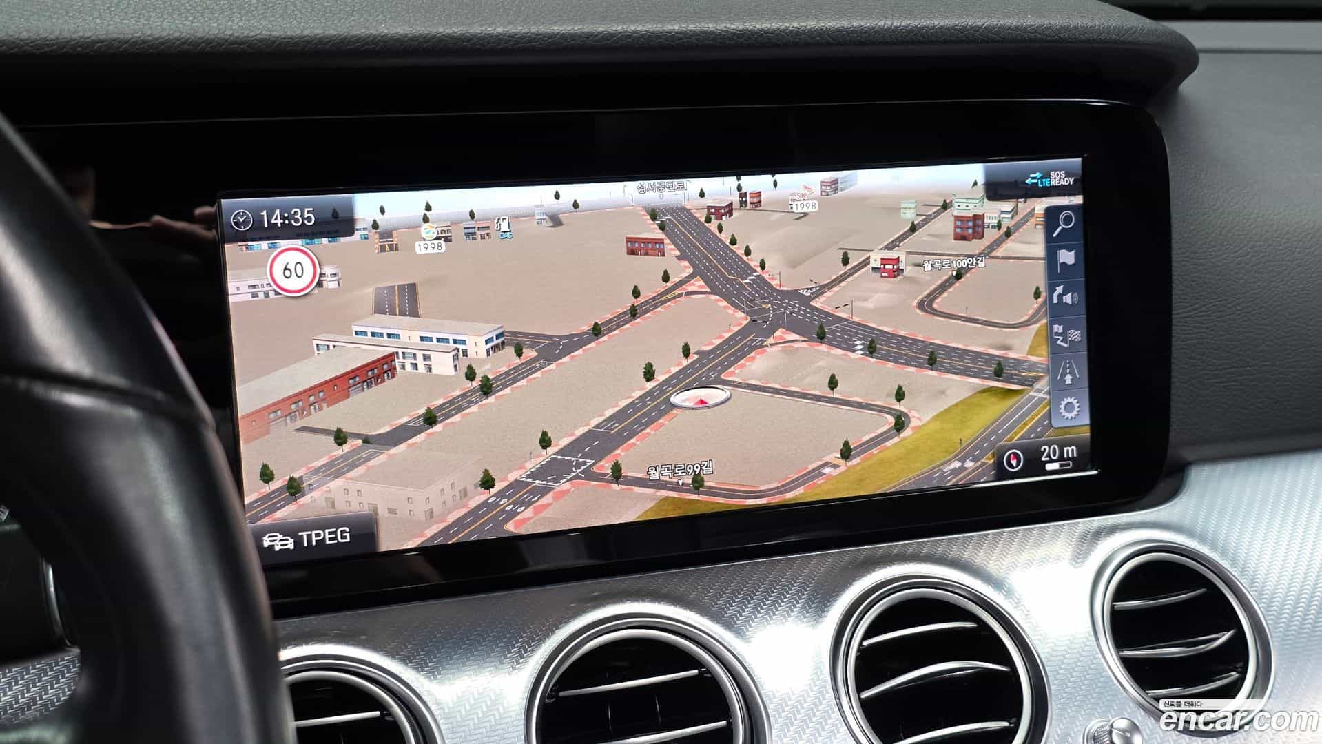E-Class Mercedes-Benz 2020.4-OPTION-017