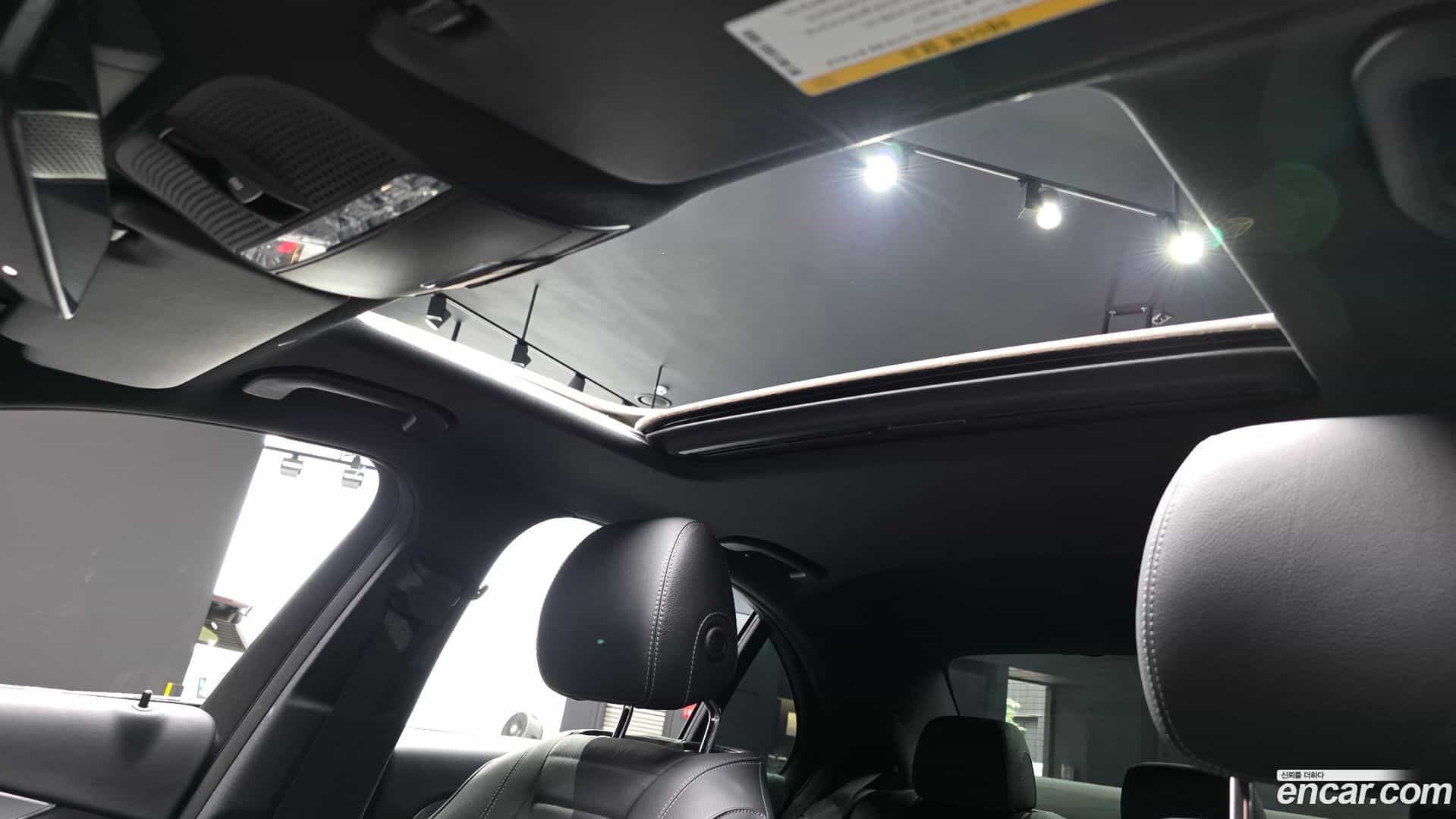 E-Class Mercedes-Benz 2020.4-OPTION-023