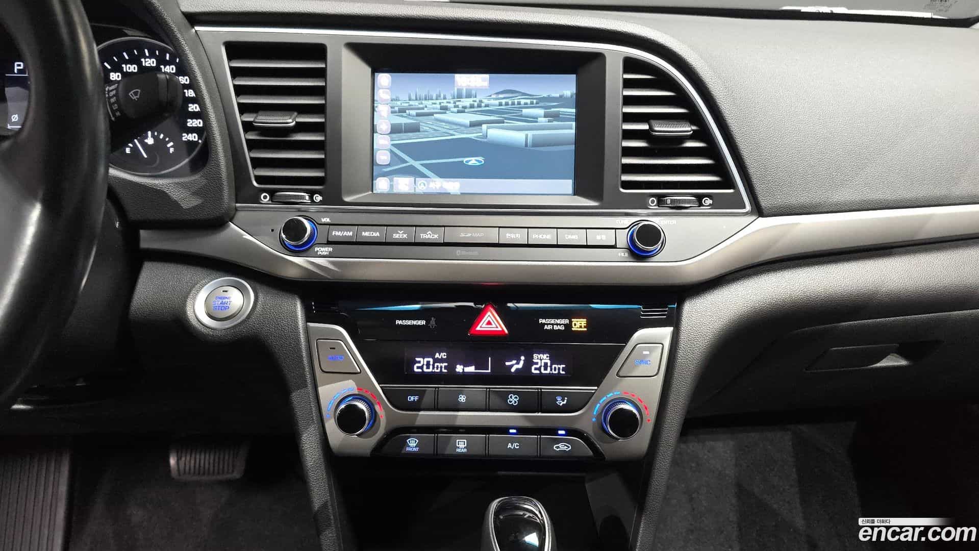 AVANTE Hyundai 2015.10-OPTION-018