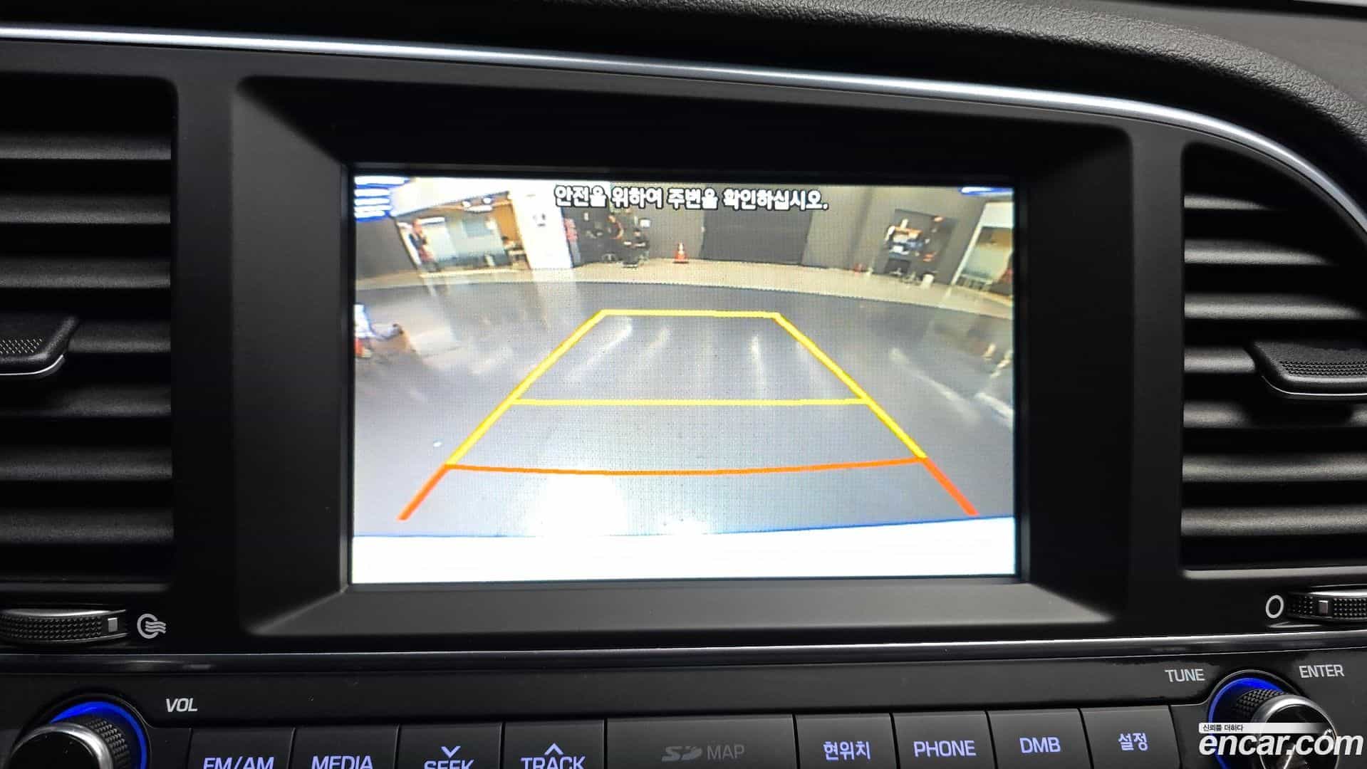 AVANTE Hyundai 2015.10-OPTION-019
