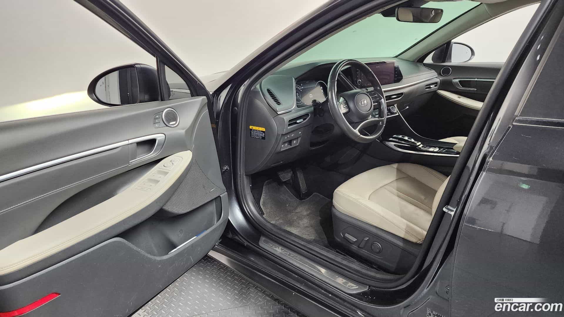 Sonata Hyundai 2020.2-INNER-010