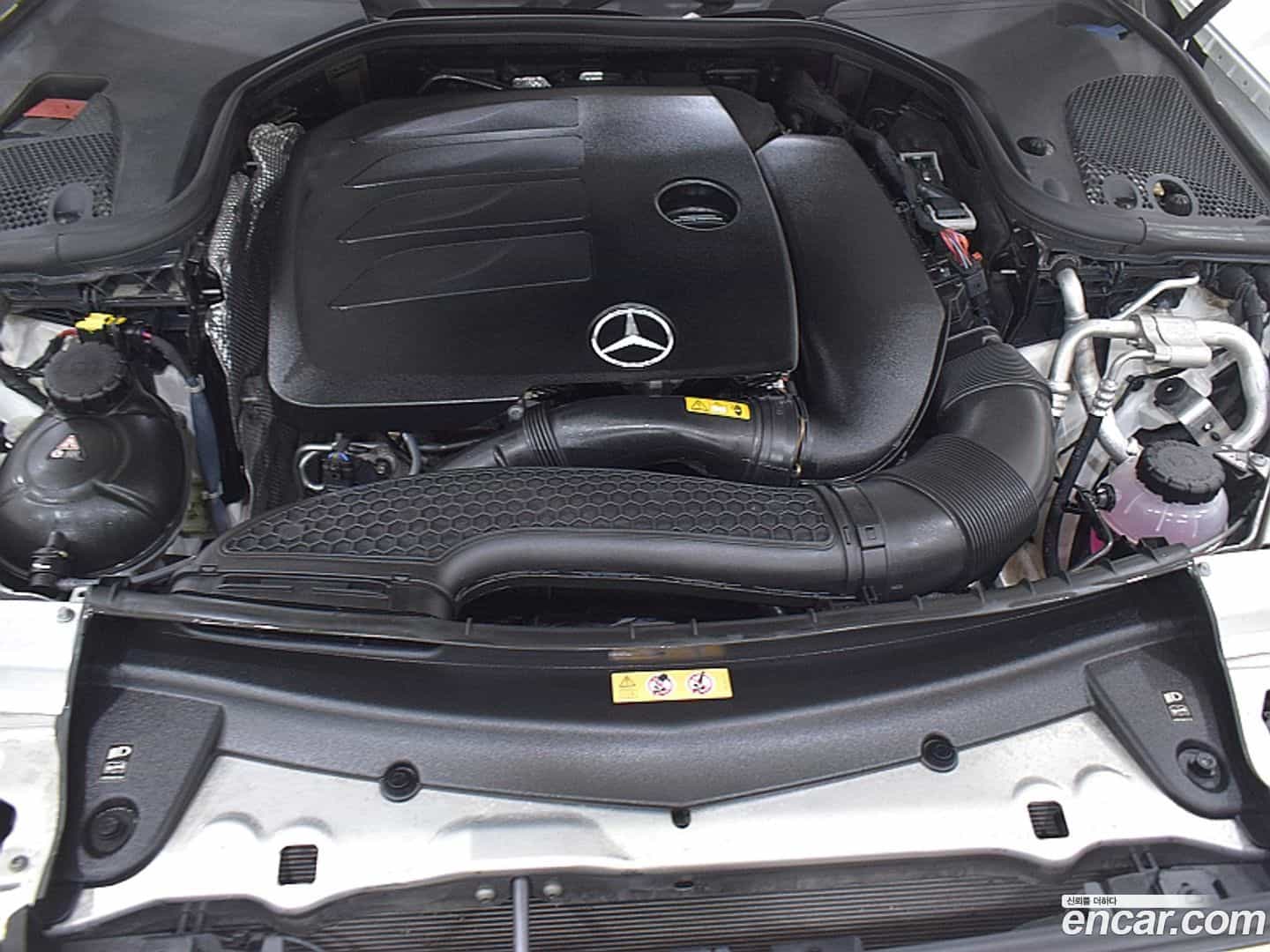 E-Class Mercedes-Benz 2022.3-OPTION-023