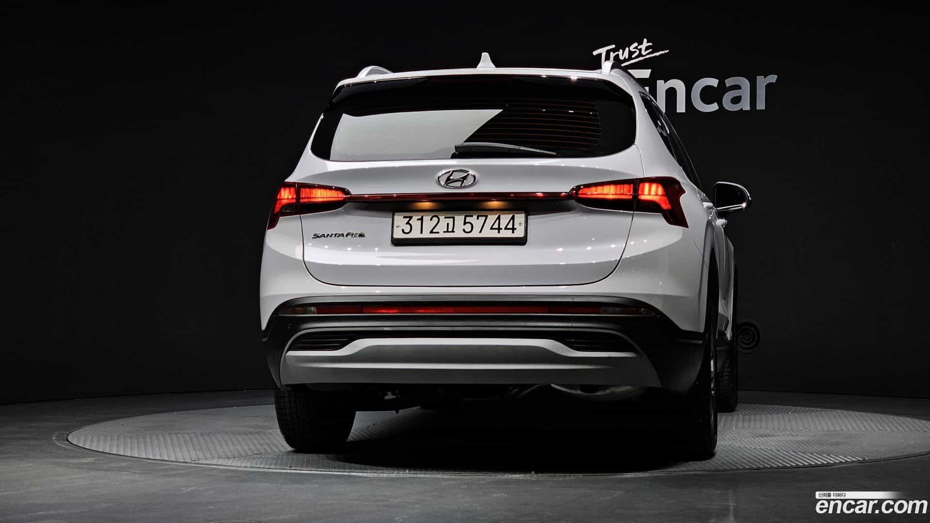 Santafe Hyundai 2022.4-OUTER-004