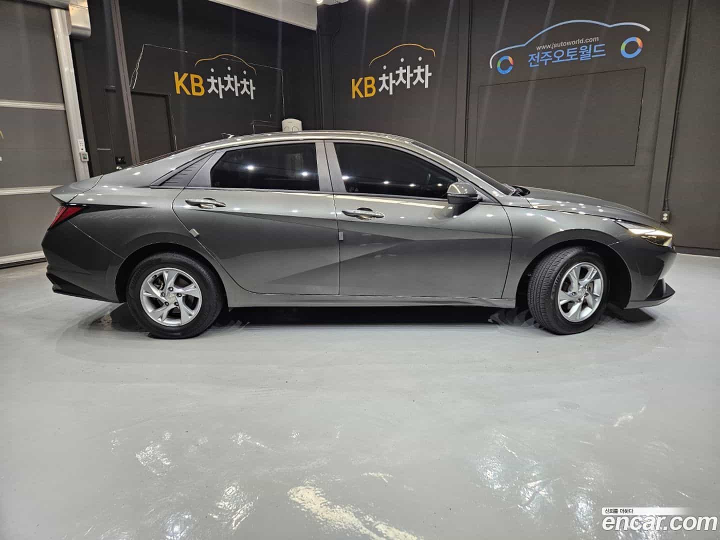 AVANTE Hyundai 2020.11-INNER-008