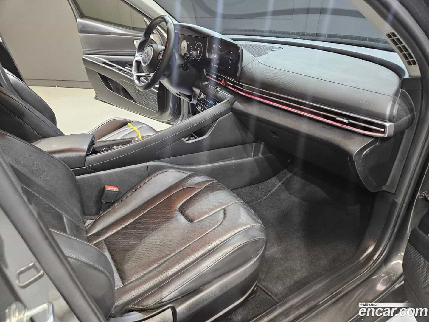 AVANTE Hyundai 2020.11-OPTION-023