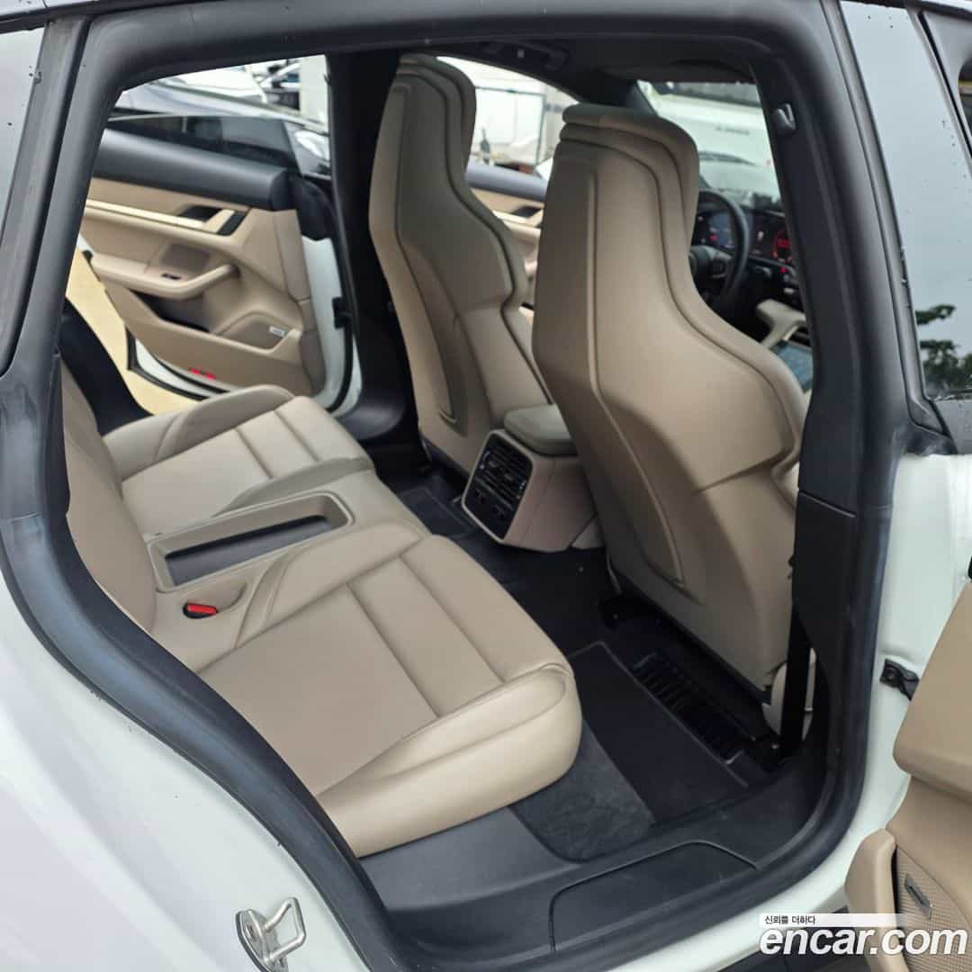 Taycan Porsche 2022.5-OPTION-017