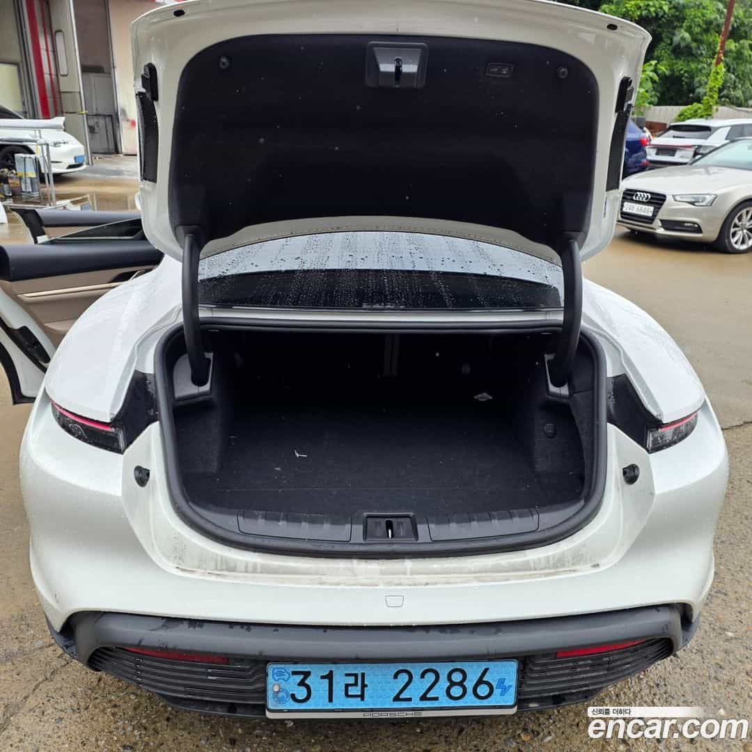 Taycan Porsche 2022.5-OPTION-020