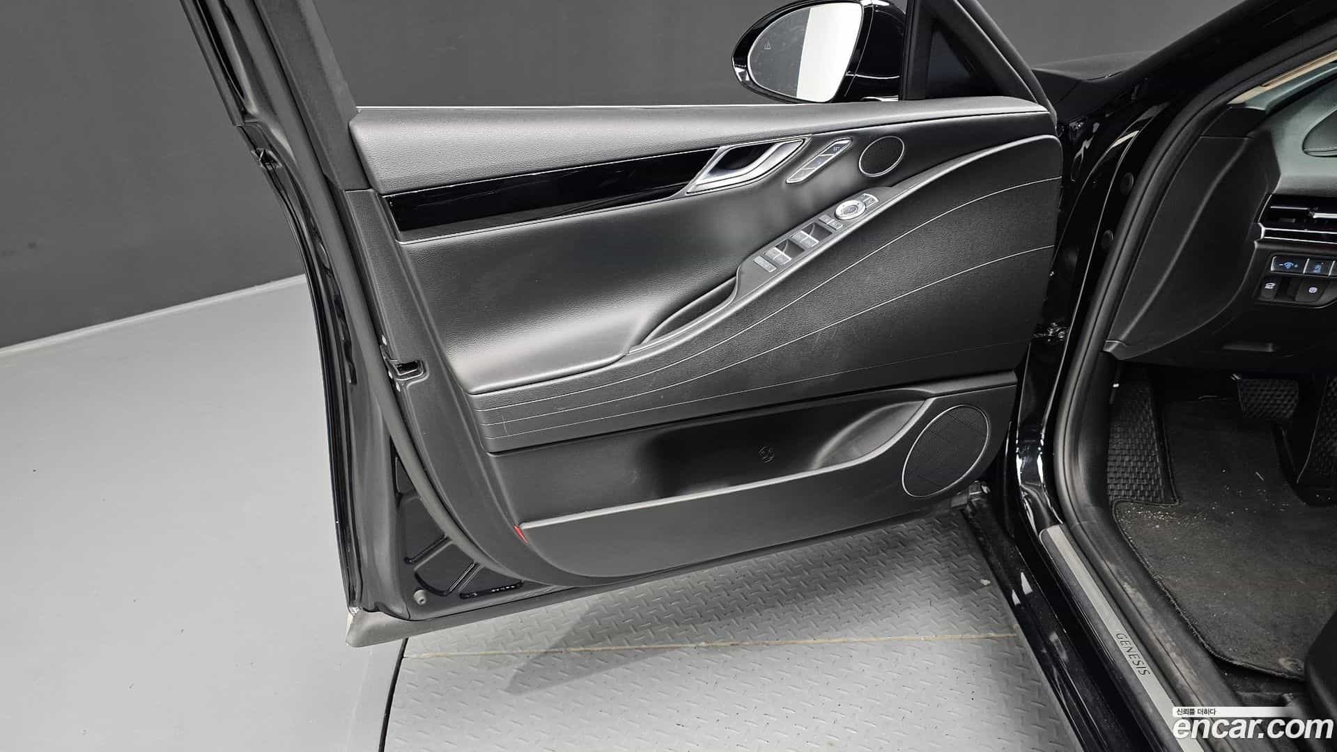 G80 Genesis 2022.4-INNER-034