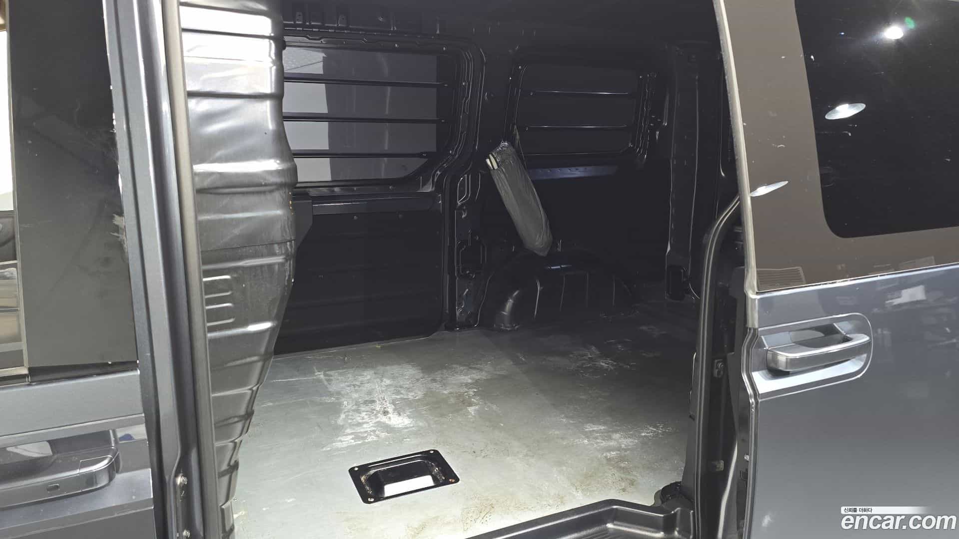 Staria Hyundai 2024.7-OPTION-015
