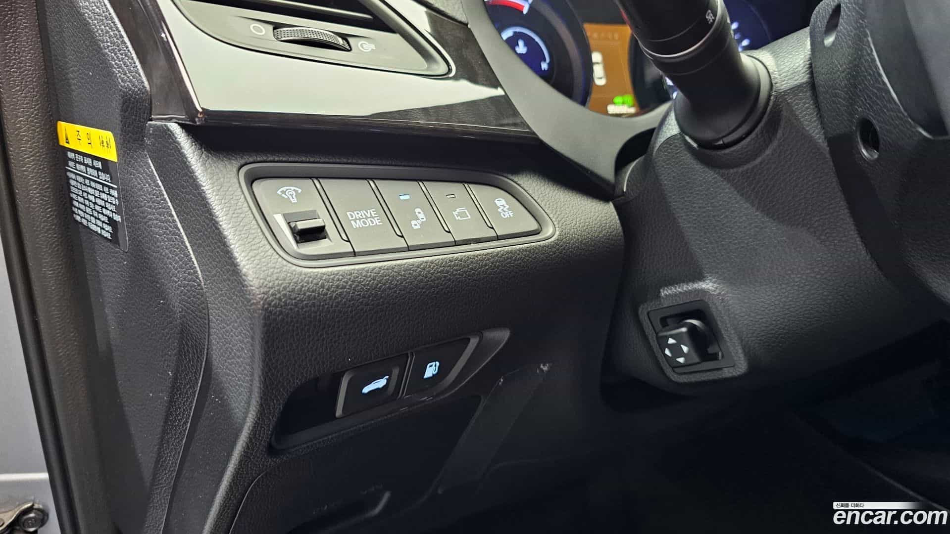 Grandeur Hyundai 2015.10-OPTION-020