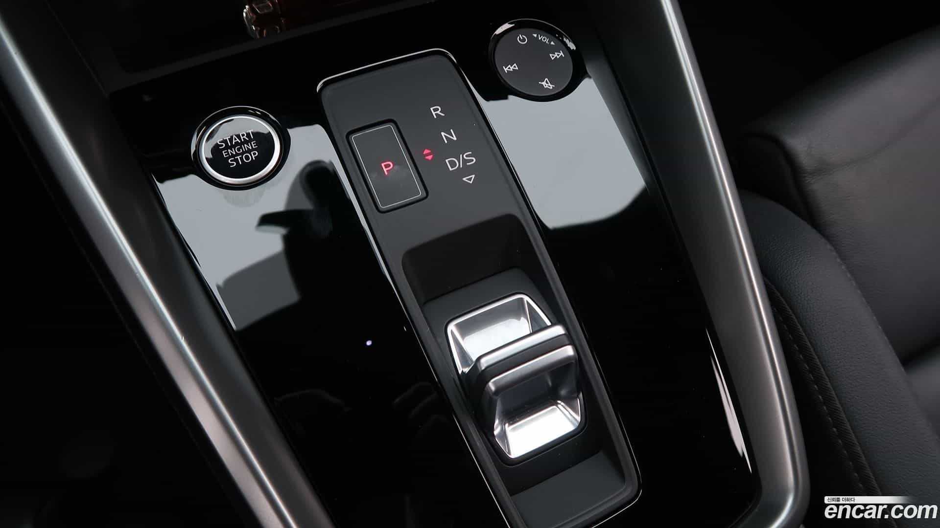 A3 Audi 2023.11-INNER-009