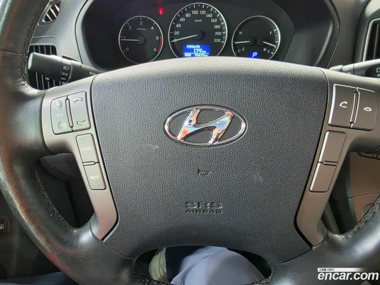 Starex Hyundai 2018.1-OPTION-015