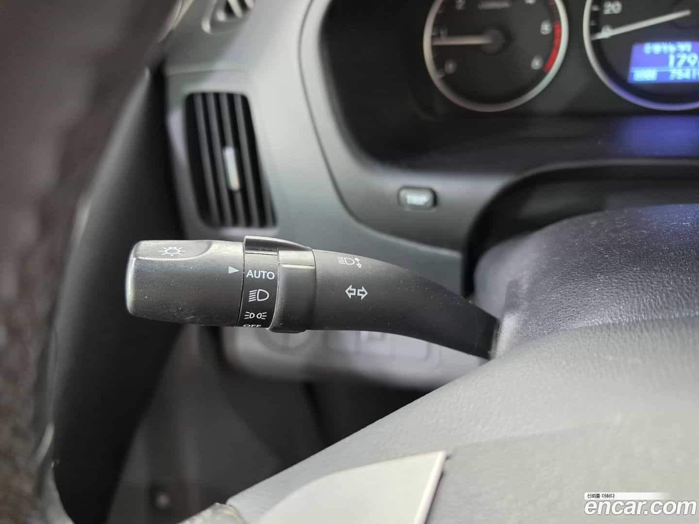 Starex Hyundai 2018.1-OPTION-016