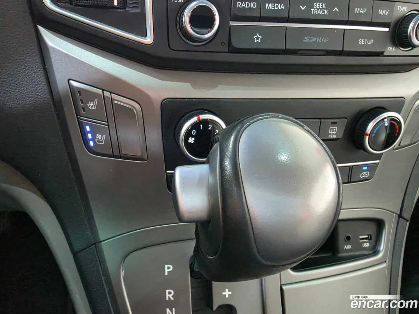 Starex Hyundai 2018.1-OPTION-020