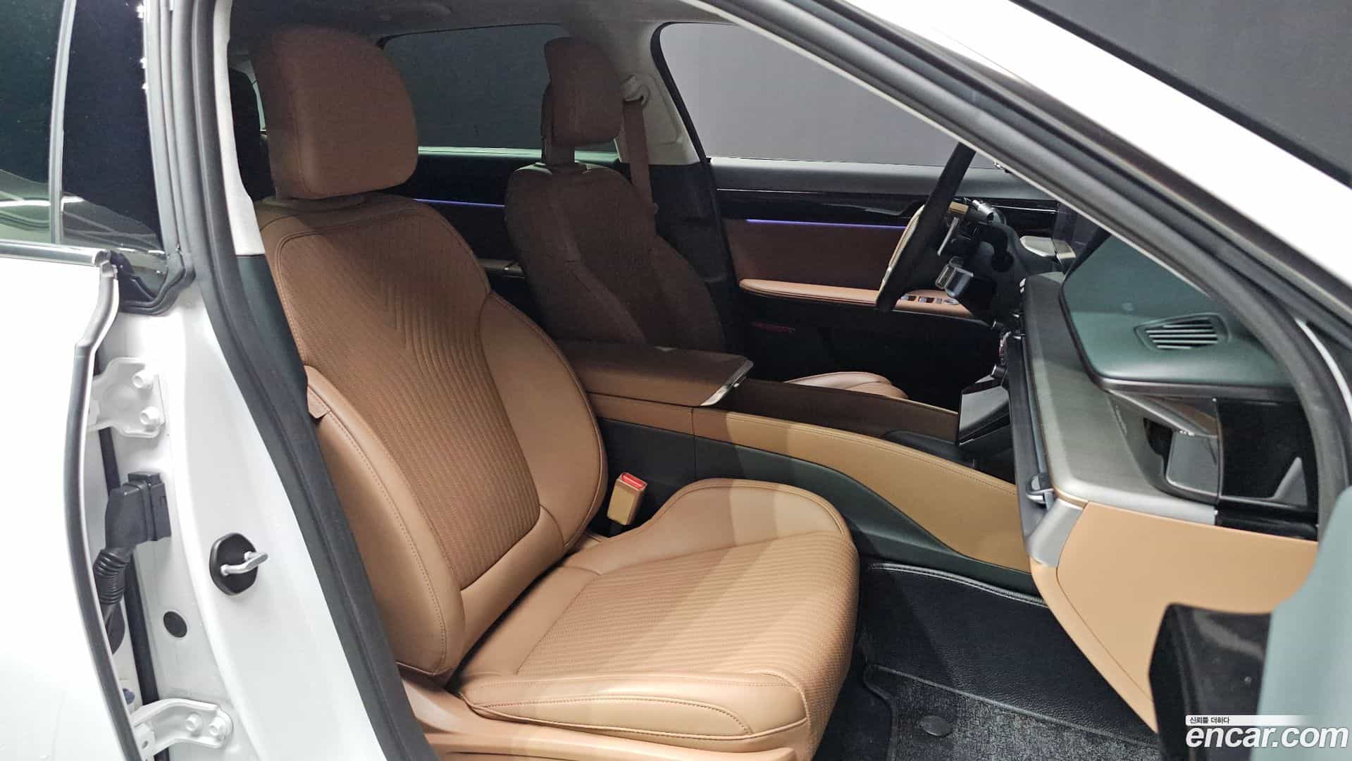 Grandeur Hyundai 2023.8-INNER-036