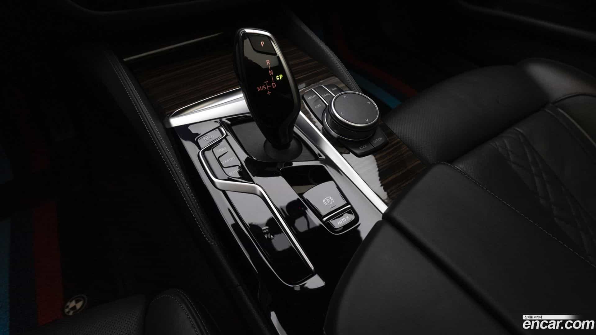 5-Series BMW 2022.0-INNER-009