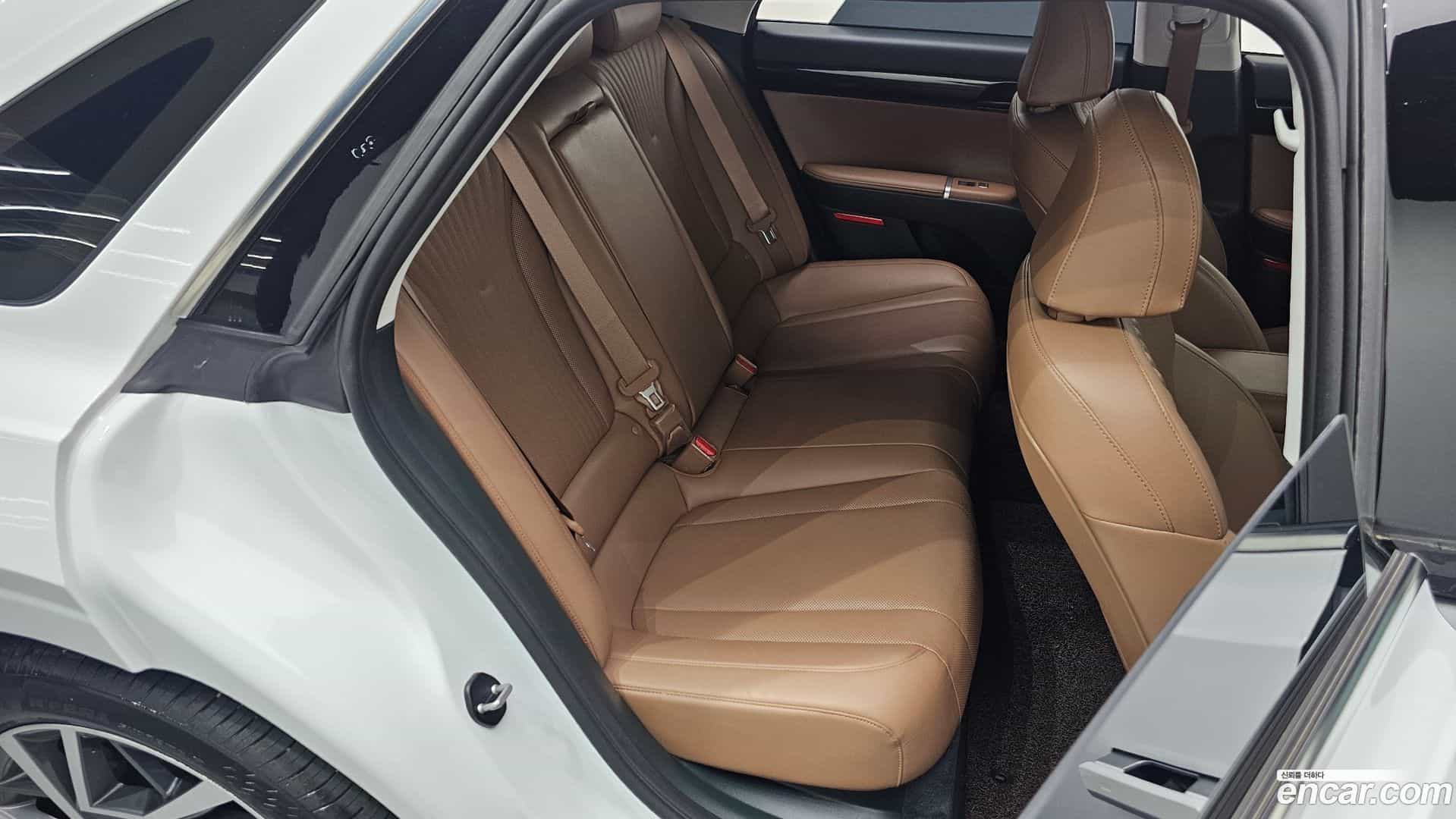 Grandeur Hyundai 2024.2-INNER-036