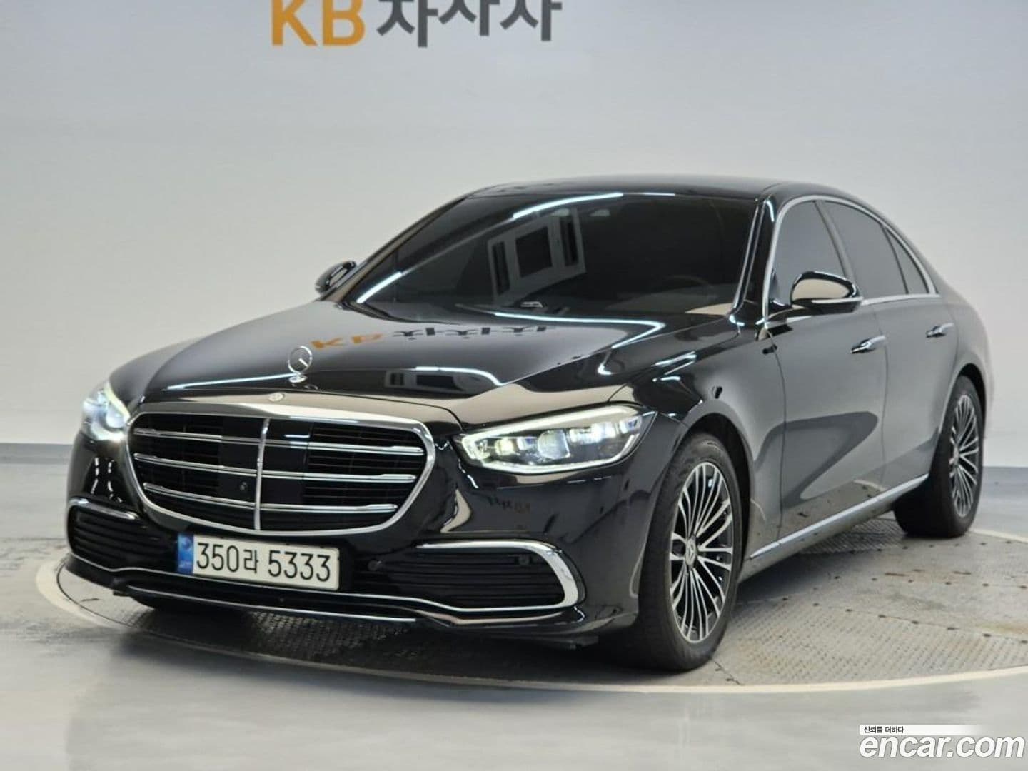 Main__Slider__Photo:S-Class Mercedes-Benz 2021.5-0