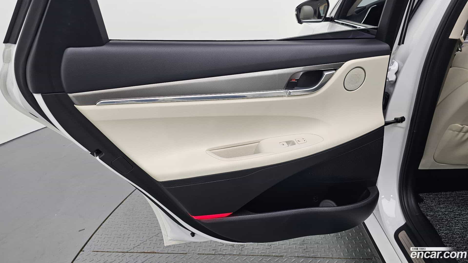 Grandeur Hyundai 2021.9-INNER-035