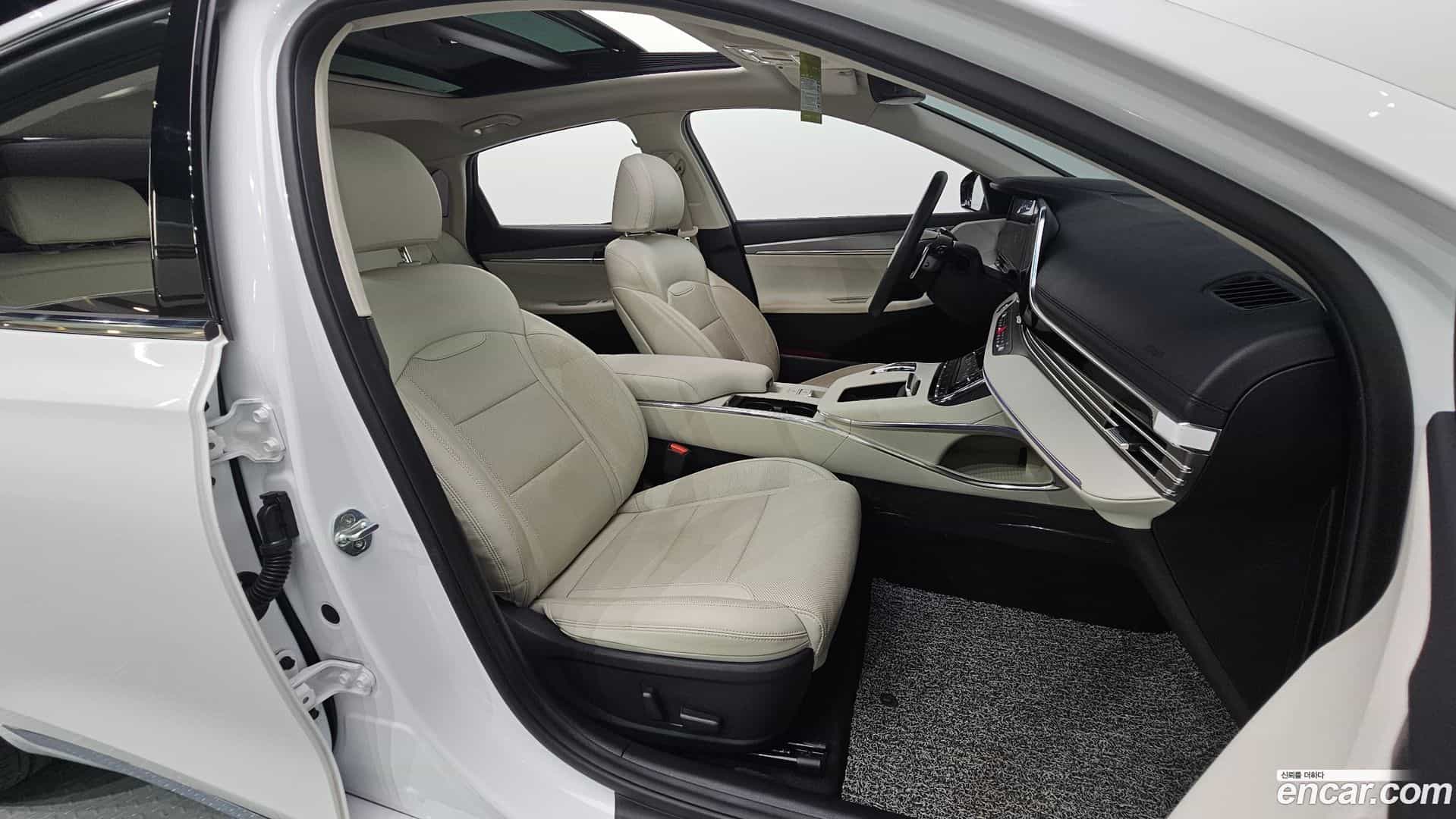 Grandeur Hyundai 2021.9-INNER-036