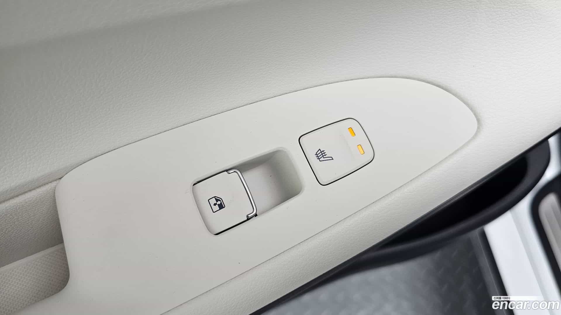 Grandeur Hyundai 2021.9-OPTION-043